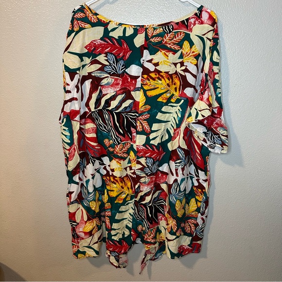 Suzanne Betro Leaf Pattern Blouse - Picture 3 of 6